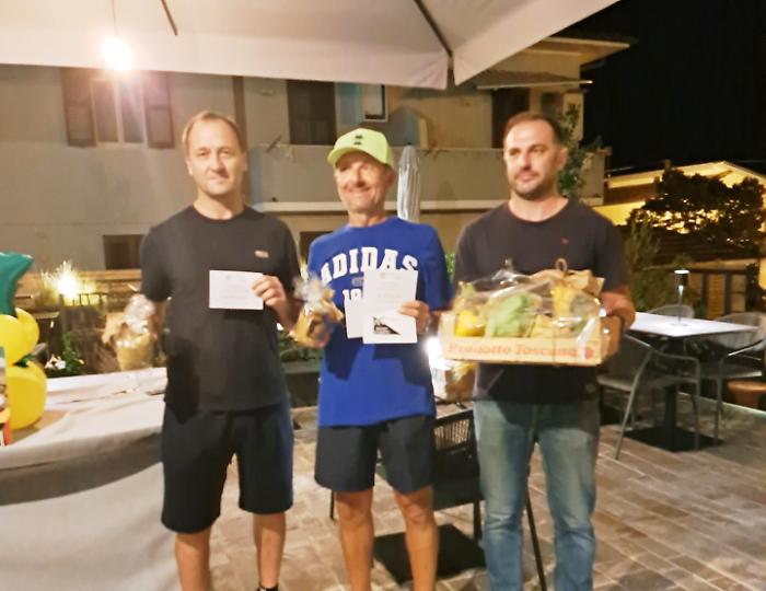 Tennis, a Ribolla trionfa il maestro Ezio Scali