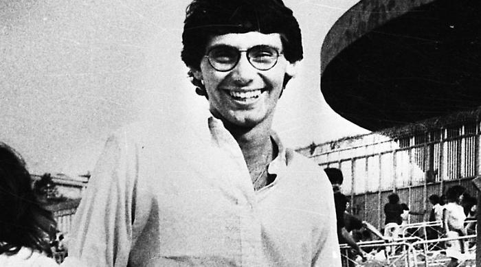 Quaranta anni senza Giancarlo Siani: Rai 3 celebra il coraggio del giornalismo che sfida la camorra stasera 23 settembre