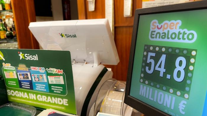 Lotto e Superenalotto, le estrazioni di oggi 
