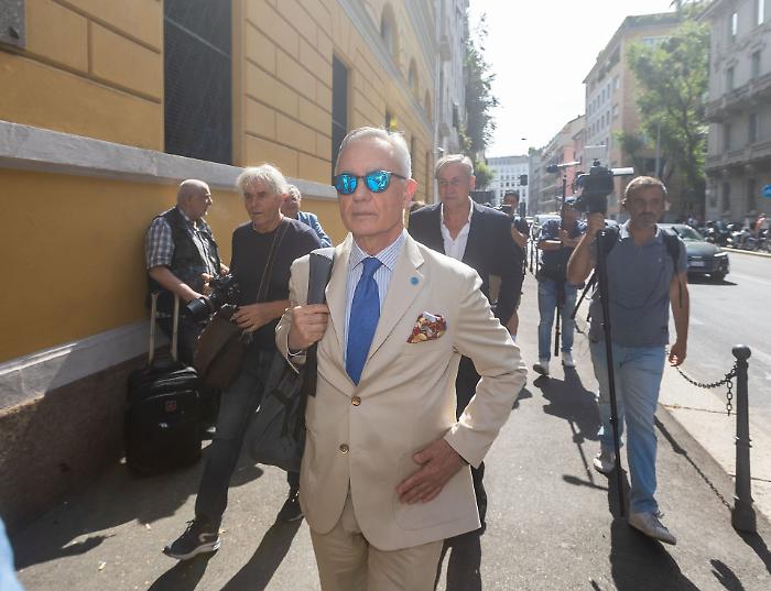 Delitto di Garlasco, nuovo colpo di scena: il generale Garofano rinuncia all’incarico di consulente di Sempio