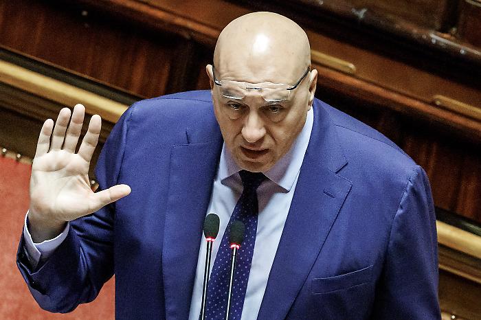 Dritto e Rovescio stasera 2 ottobre: il ministro Crosetto in studio e le ultime novità su Gaza, Flotilla e Garlasco