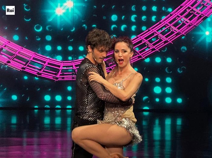 Ballando con le Stelle stasera 4 ottobre in tv: Milly Carlucci guida una serata di emozioni, ospiti e grandi performance su Rai 1