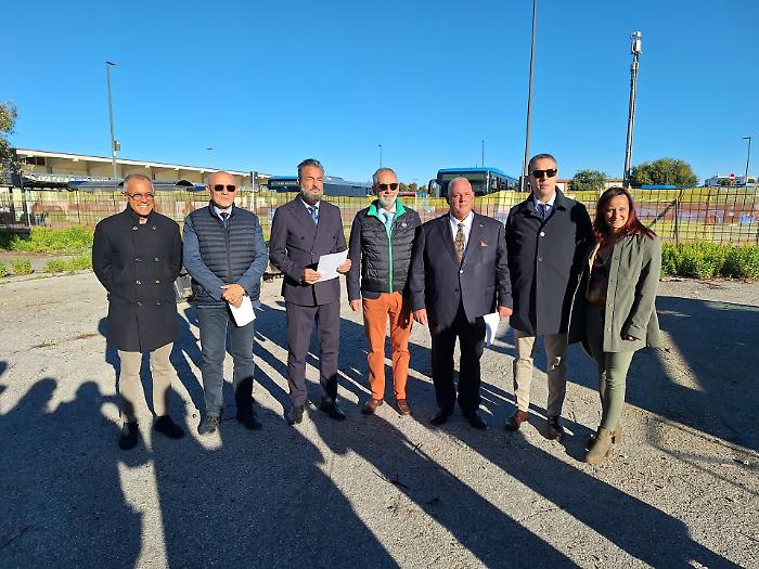 Piazza della stazione si rifà il look, più parcheggi in arrivo