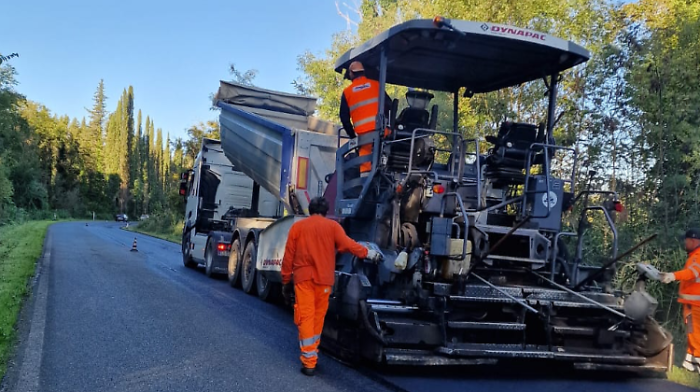 Lavori di rifacimento del manto stradale