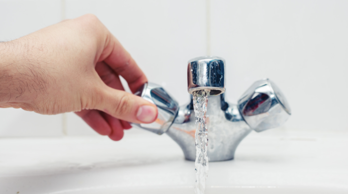 Giornata nera per l'acqua: lavori sulla dorsale, rubinetti a secco in 12 Comuni