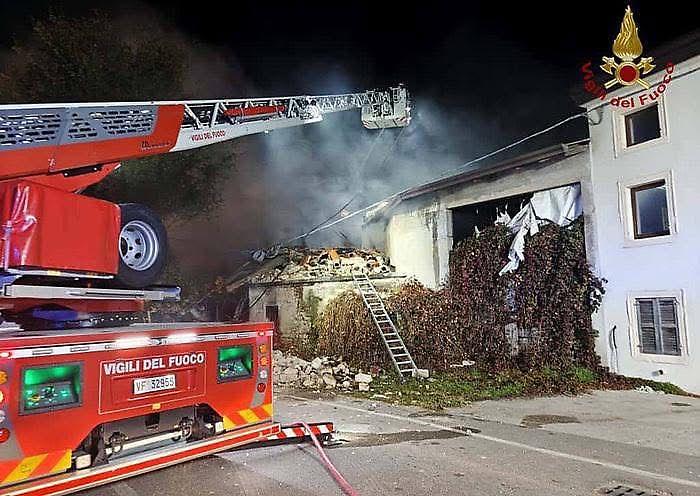 La tragedia di Castel D’Azzano. Foto Ansa