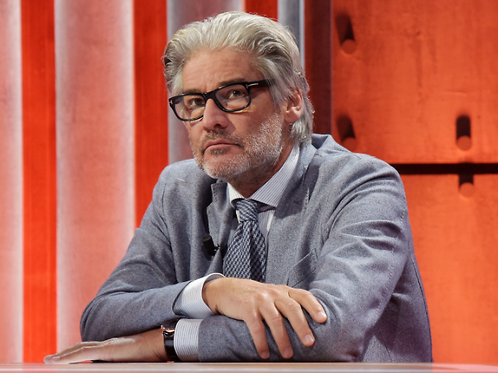 Fuori dal coro, stasera 30 novembre: immagini inedite da Roubaix, il caso famiglia-affidi e l’inchiesta sulla banda rom