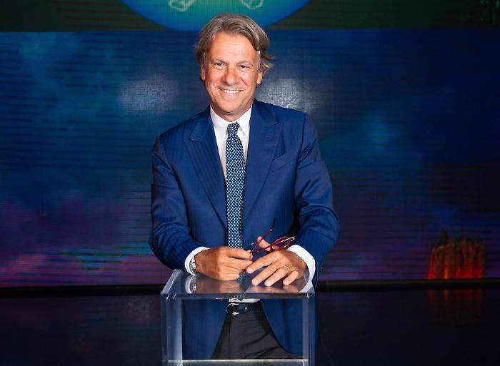 Quarta Repubblica stasera 27 ottobre: nuove rivelazioni su delitto di Garlasco e omicidio Mattarella. Inchiesta sullo stalking telefonico