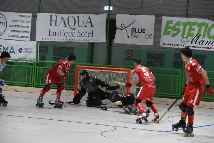 Hockey pista, il derby parla biancorosso: il Cp Grosseto batte la Blue Factor Castiglione