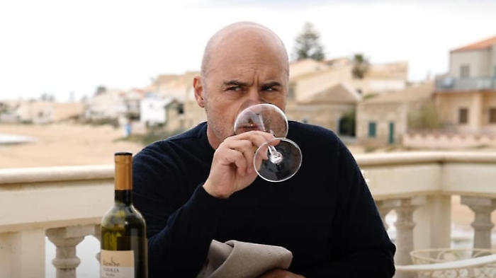Il Commissario Montalbano, anticipazioni puntata stasera 12 maggio: il segreto di Michela e l'indagine non autorizzata