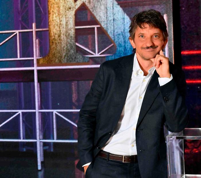 Realpolitik stasera 29 ottobre: caso Sinner, bilancio del Governo Meloni, emergenza casa, affitti brevi e il racconto di Sahebi