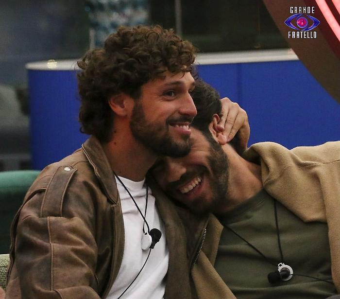 Grande Fratello stasera 30 ottobre: tensioni, sorprese e il primo candidato all’eliminazione