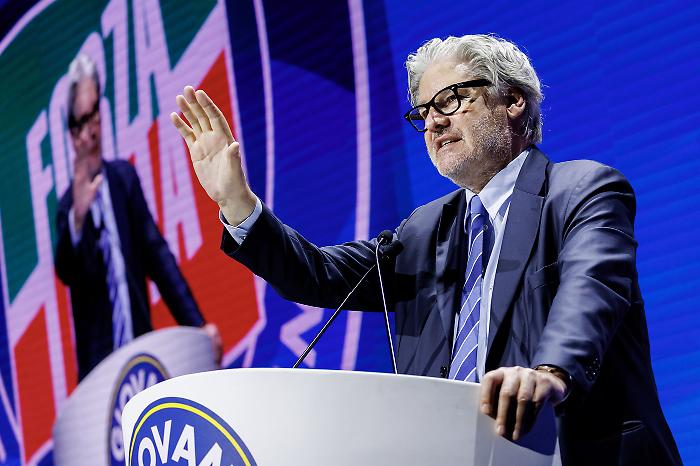 Dritto e Rovescio di oggi 26 febbraio: scontro sul referendum, il dramma del piccolo Domenico e Rogoredo