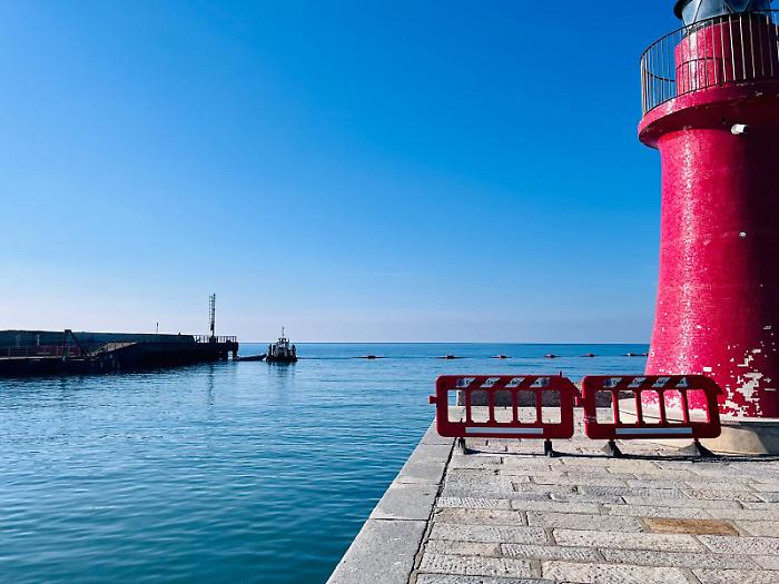 Lavori in corso al porto, vietate la navigazione, la pesca e le immersioni 
