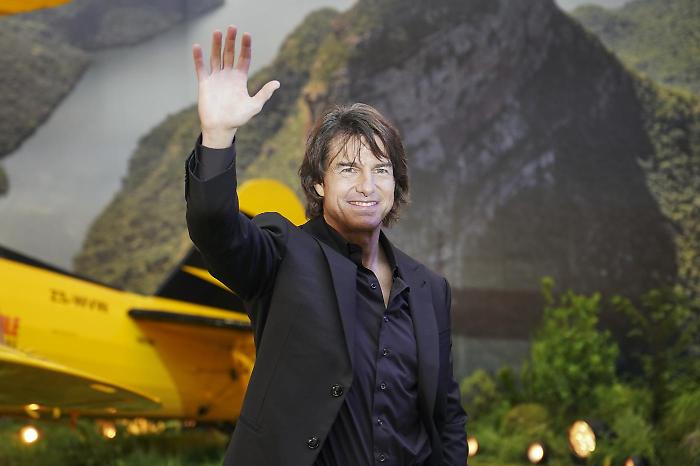 Edge of Tomorrow – Senza domani: stasera 12 novembre Tom Cruise e Emily Blunt in una battaglia epica contro il tempo