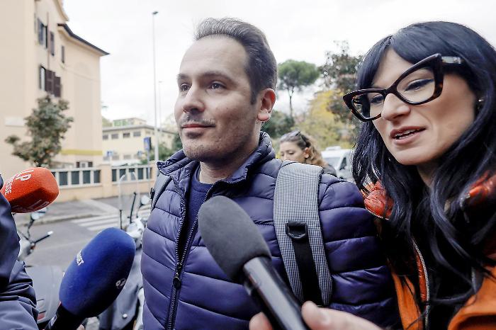 Delitto di Garlasco, la previsione di Andrea Sempio: "Non si arriverà a dire chi è il dna. Non ho ucciso Chiara Poggi"