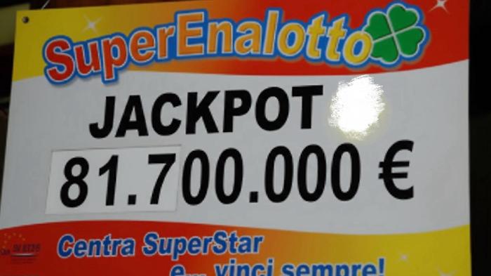Lotto, Superenalotto e 10eLotto, estrazione di oggi sabato 22 novembre: tutti i numeri vincenti. Jackpot a 81,7 milioni