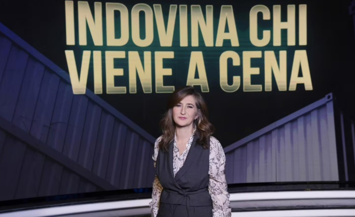 “Indovina chi viene a cena”: stasera 29 novembre un’inchiesta che smonta la Rivoluzione Verde e ci mette davanti al futuro del cibo