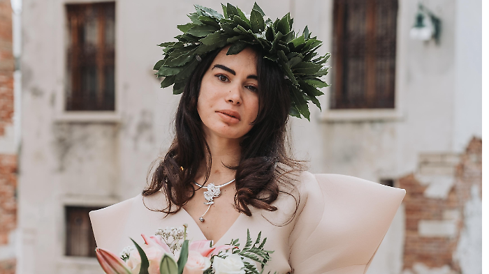 La rinascita di Ilenia Garofalo: dall'incidente alla nuova vita tra tessuti e metalli