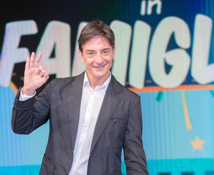 Oroscopo Paolo Fox per sabato 6 dicembre 2025: Luna in Gemelli, curiosità e nuove idee