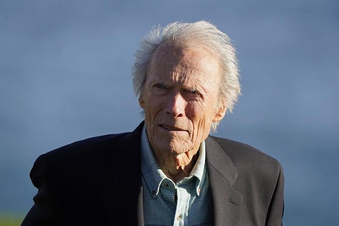 Cry Macho stasera 6 dicembre su Rete 4: Clint Eastwood tra redenzione e sfide familiari