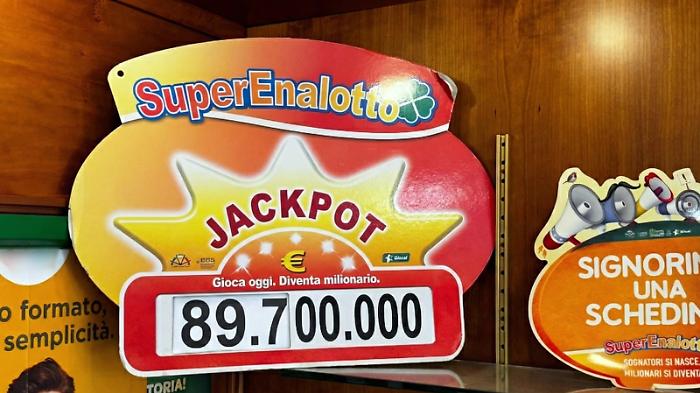 Lotto, Superenalotto e 10eLotto, i numeri vincenti dell'estrazione di oggi giovedì 11 dicembre. Jackpot da sogno