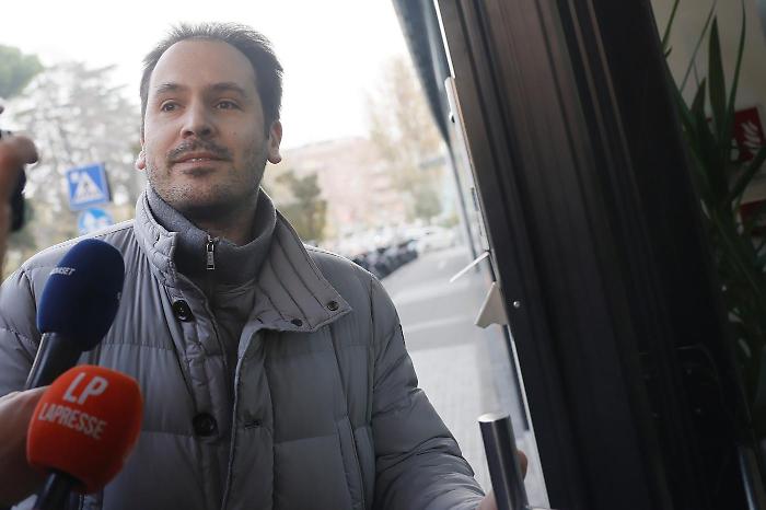 Delitto di Garlasco, le stoccate di Andrea Sempio: "Tenteranno di creare un mostro. Le mie foto? Non capisco perch&eacute; hanno fatto scandalo"