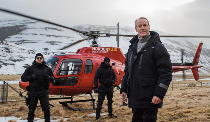 Operation Napoleon, stasera 12 dicembre un thriller glaciale: il film svela il segreto del ghiacciaio islandese