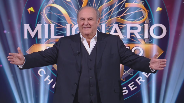 Chi vuol essere Milionario, la sfida si accende stasera domenica 14 dicembre: torna il Torneo e la corsa al milione entra nel vivo