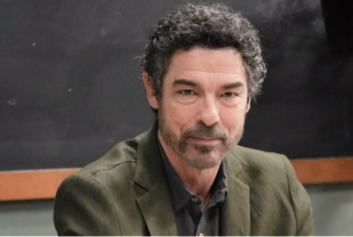 Un Professore, doppio episodio stasera 18 dicembre: su Rai 1 una serata di scelte, maturit&agrave; e nuovi inizi