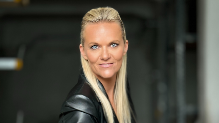 Capodanno in piazza: Nathalie Aarts accende la notte di San Silvestro con i talenti locali