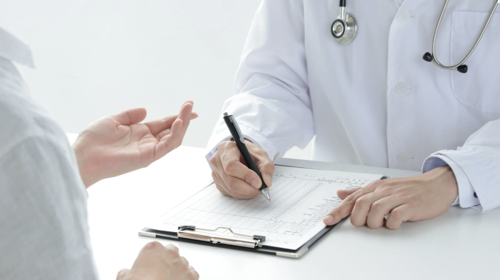 Raccolta fondi per salvare l'ambulatorio: i consiglieri devolvono il gettone 