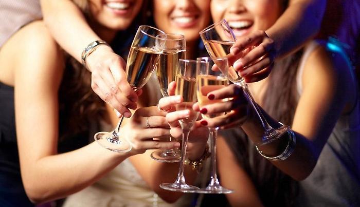 Stop a vetro e lattine nel centro storico a Capodanno