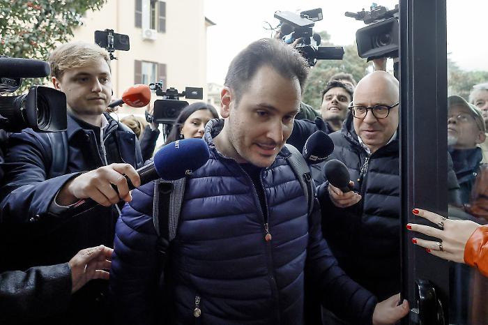 Delitto Garlasco Andrea Sempio al laboratorio di genomica di Roma per l&rsquo;analisi del DNA