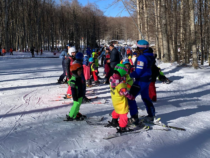 I giovani dello Sci Club Lo Scoiattolo