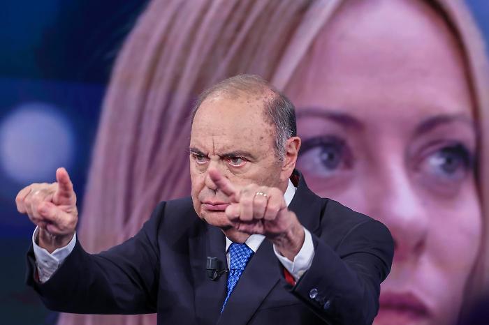 Trent'anni e 3.617 puntate di Porta a Porta: stasera 21 gennaio una puntata speciale con ospiti illustri