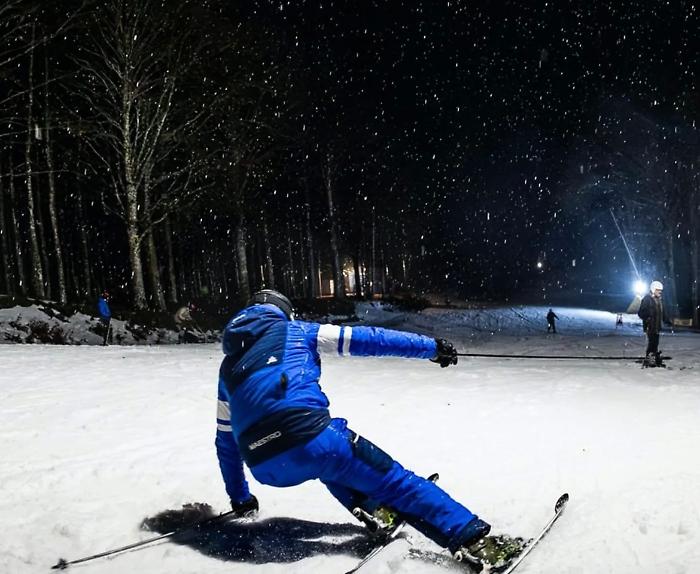 Notte di luce e neve sull&rsquo;Amiata