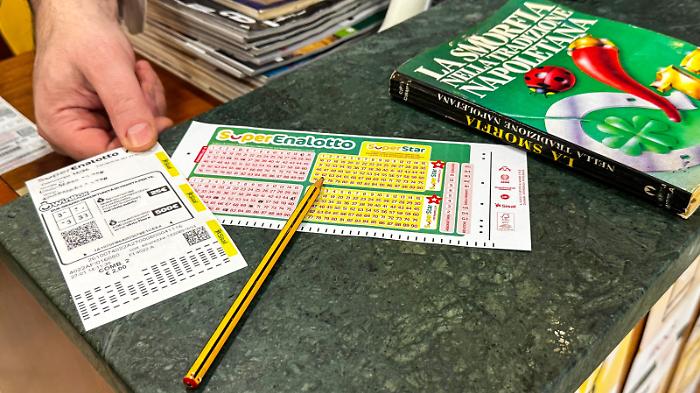 Lotto, Superenalotto e 10eLotto di oggi marted&igrave; 27 gennaio: estrazioni e numeri vincenti