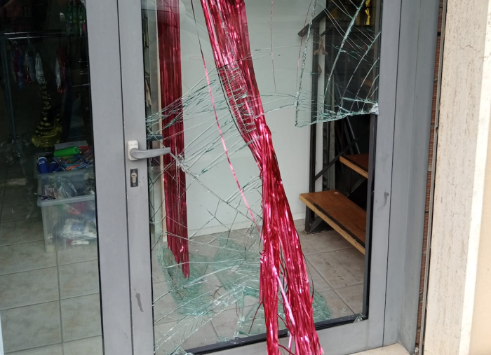 Furto in un negozio di via Adda, il titolare: "La terza volta in tre anni"