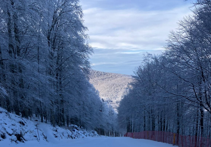 La neve resiste e l&rsquo;Amiata riparte: via libera alla seggiovia Macinaie