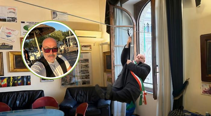 "Il sindaco Vivarelli Colonna  ora entra cos&igrave; in Comune". L'ironia del Conte Max sul caso di Grosseto