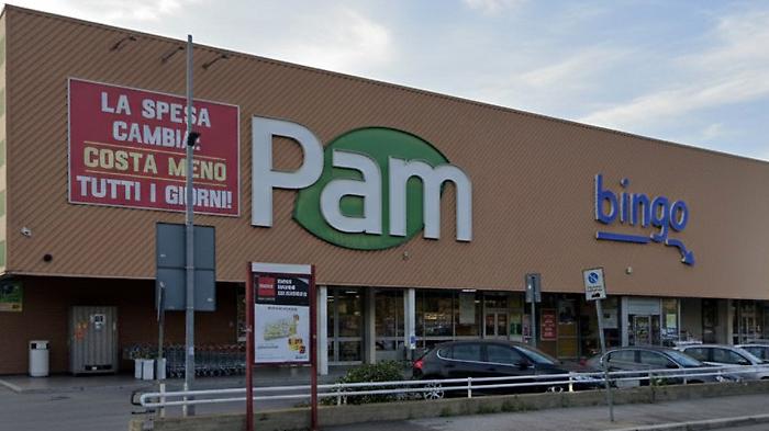 Licenziata dopo 30 anni per un flacone di detersivo: il caso Pam finisce in tribunale