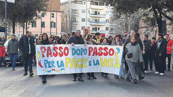 "Passo dopo passo", la pace si fa gesto quotidiano