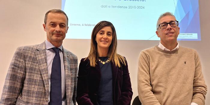 Rivoluzione negozi a Grosseto: in 15 anni persa un'impresa su dieci, ma chi resta &egrave; pi&ugrave; forte. Ed &egrave; boom dell'online