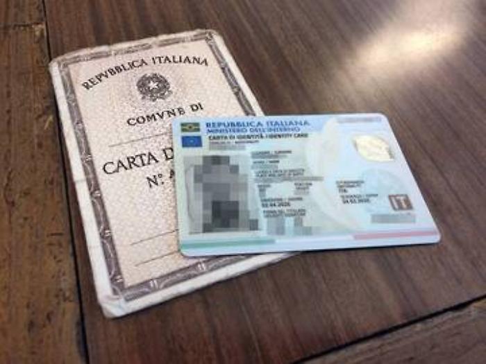 Carta d'identit&agrave; cartacea, il 3 agosto cambia tutto, ecco come fare per evitare problemi
