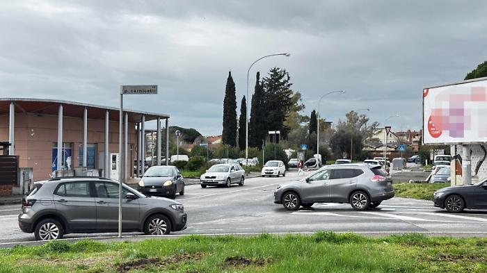 Traffico, sosta e incroci insicuri: viale Europa a Grosseto sotto accusa