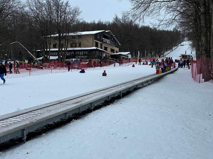 Sulla Vetta Amiata aperta solo la pista bob, chiusi gli altri impianti: "Problematiche burocratiche"