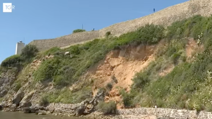 &laquo;Cos&igrave; il Comune ha perso 500mila euro&raquo;: il giallo dei fondi perduti per salvare la spiaggia del Cannone
