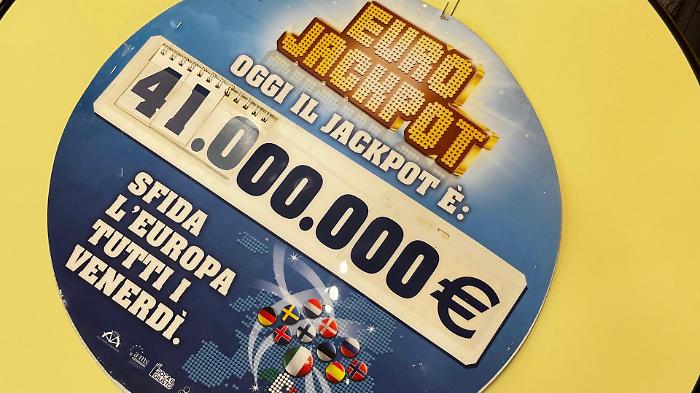 Eurojackpot, estrazione e numeri vincenti di oggi marted&igrave; 17 febbraio: il 5+2 vale 41 milioni