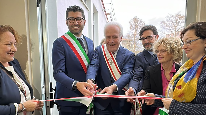 Medici, Cup, prelievi e servizi tutti in un hub: inaugurata la nuova casa ci comunit&agrave; in citt&agrave;